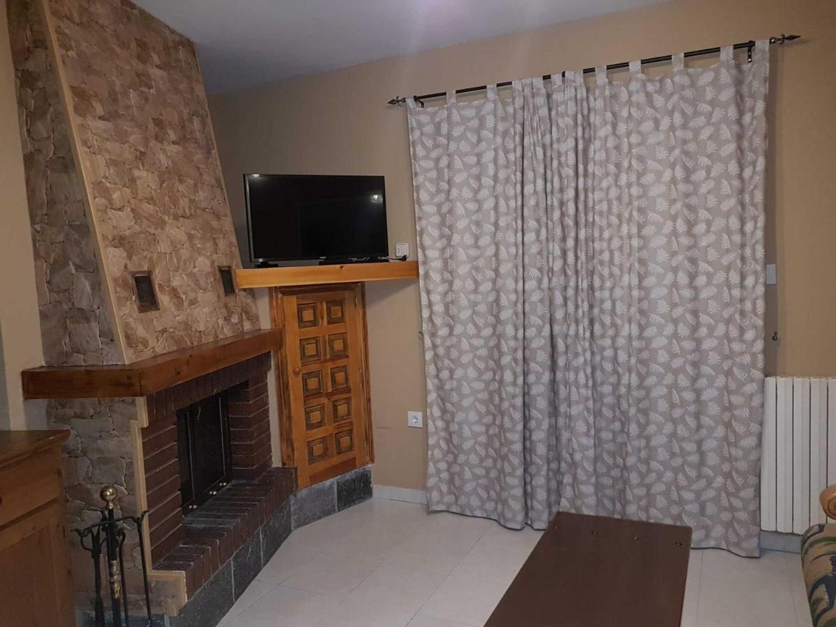 Appartamento Vikerbiescas Esterno foto