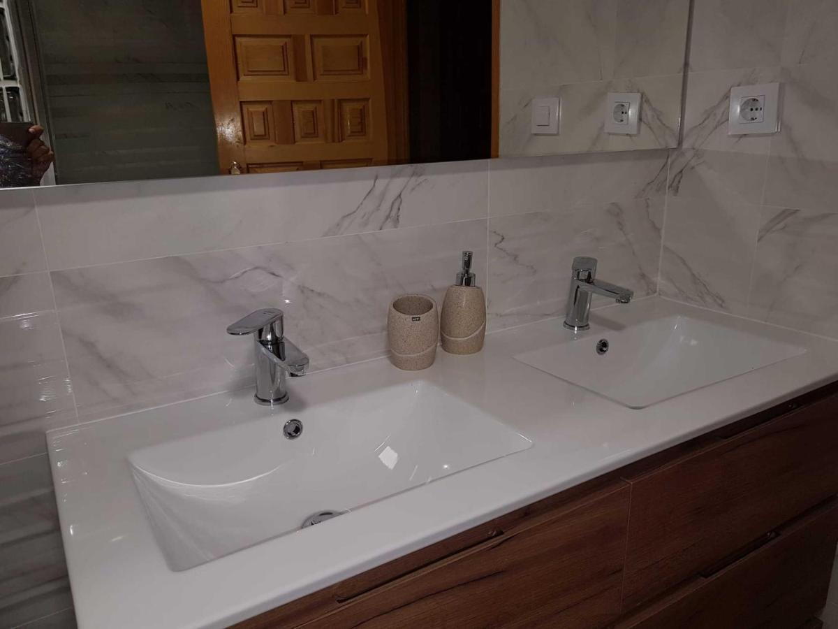 Appartamento Vikerbiescas Esterno foto