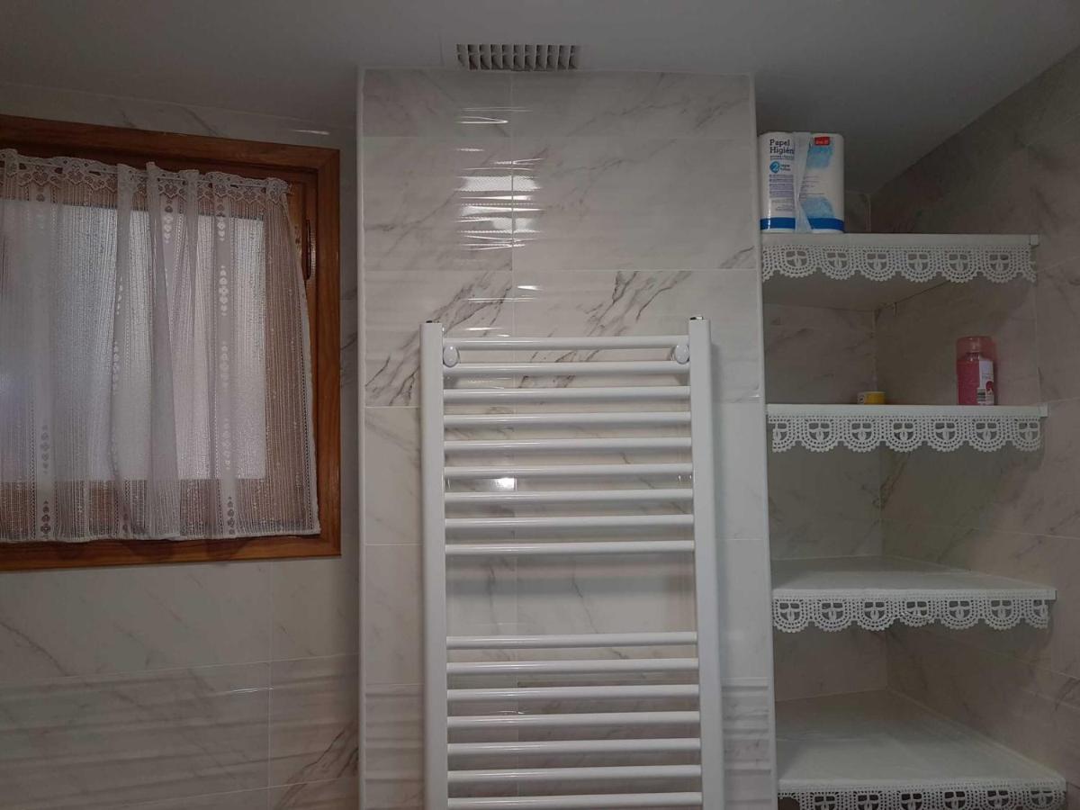 Appartamento Vikerbiescas Esterno foto